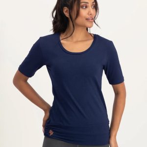 Yogamatters-Urban-Goddess-Kami-Yoga-Tee-Midnight-High-quality-designer-yoga-clothing-at-discounted-prices-online-uv0