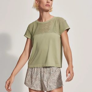 Yogamatters-Varley-Calloway-Boxy-Tee-Tea-Green-High-quality-designer-yoga-clothing-at-discounted-prices-online-jf0