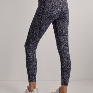 Yogamatters-Varley-Lets-Go-Running-Legging-Ebony-Blue-Cheetah-High-quality-designer-yoga-clothing-at-discounted-prices-online-ew0